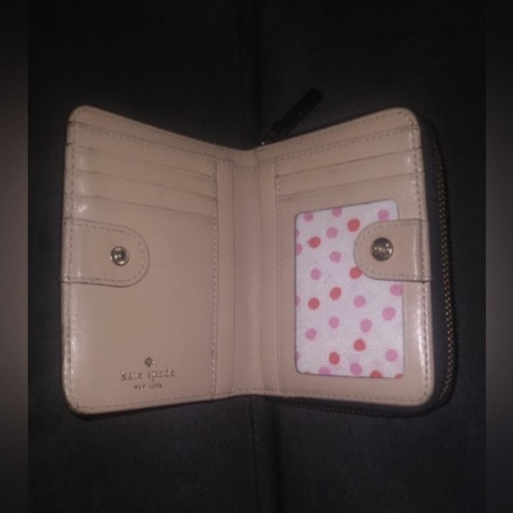 Kate Spade wallet - Picture 3 of 4